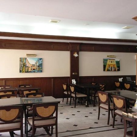 Rattana Mansion Hotel Phuket Ngoại thất bức ảnh
