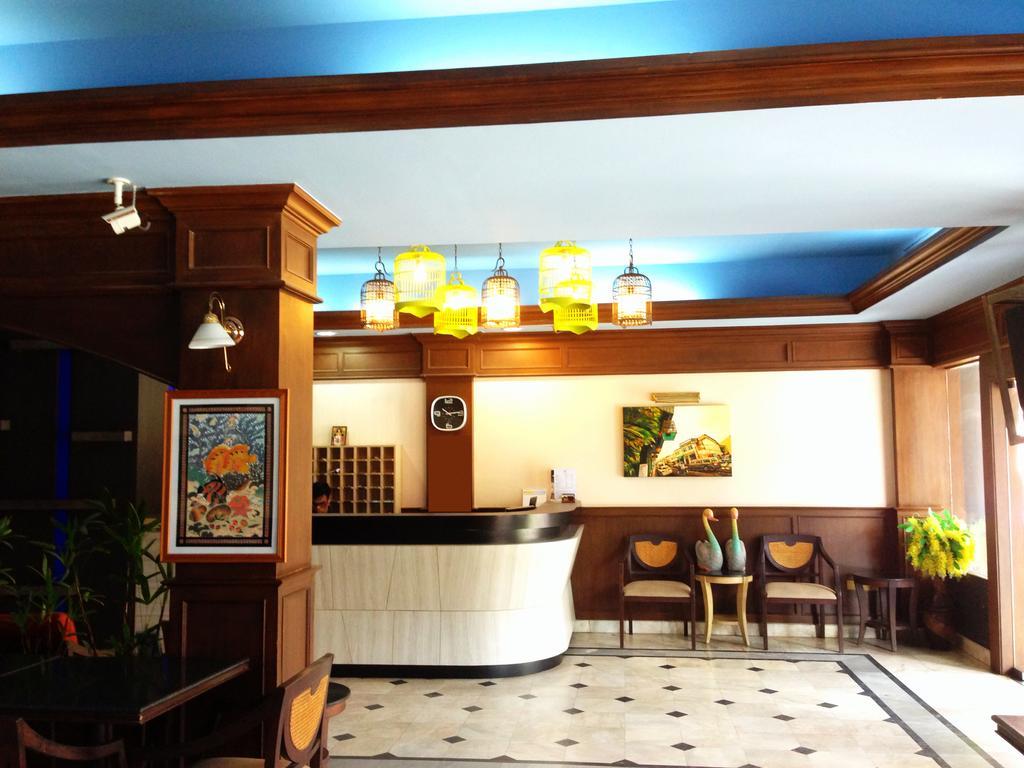 Rattana Mansion Hotel Phuket Ngoại thất bức ảnh