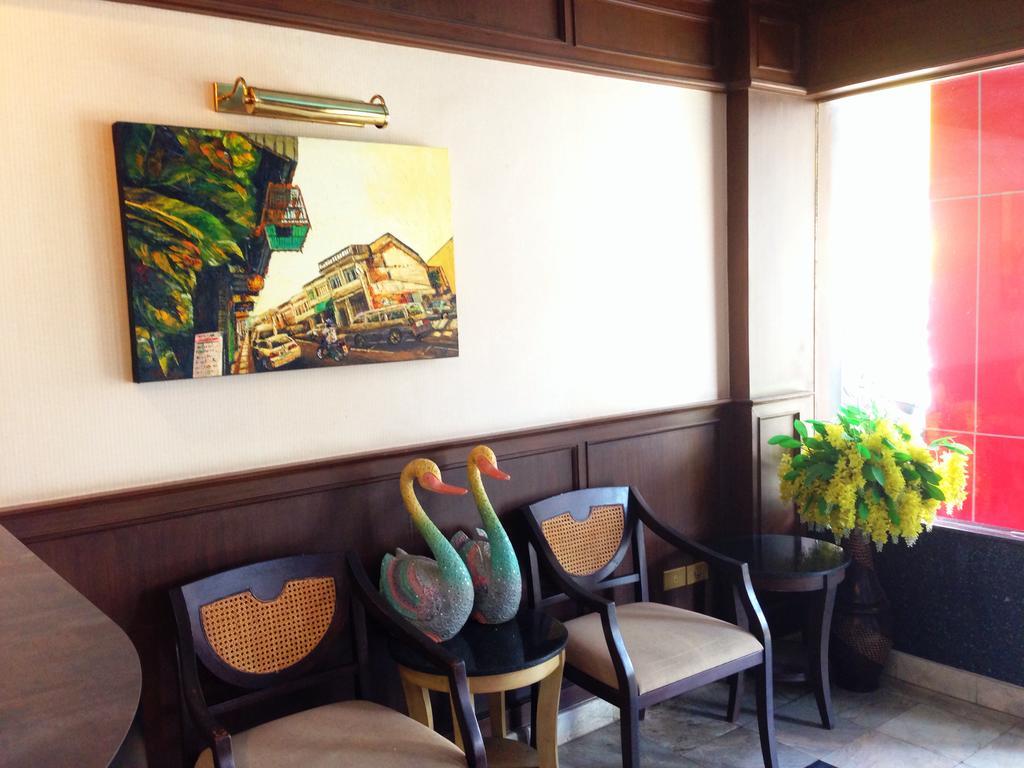 Rattana Mansion Hotel Phuket Ngoại thất bức ảnh