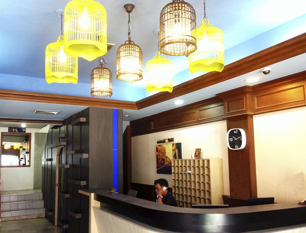 Rattana Mansion Hotel Phuket Ngoại thất bức ảnh