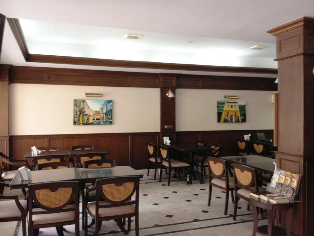 Rattana Mansion Hotel Phuket Ngoại thất bức ảnh